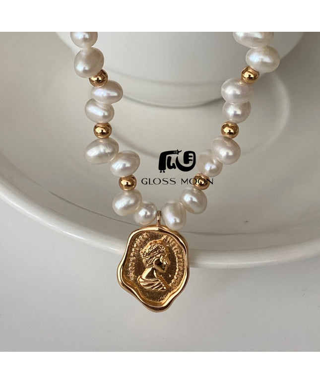 Glossmoon Fresh Fashion Pearl Stone-Shaped Pearl Chain Queen Tag Necklace High-End Design Feminine Temperament