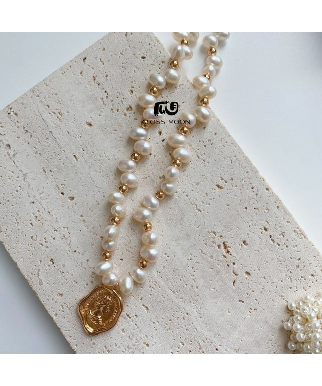Glossmoon Fresh Fashion Pearl Stone-Shaped Pearl Chain Queen Tag Necklace High-End Design Feminine Temperament