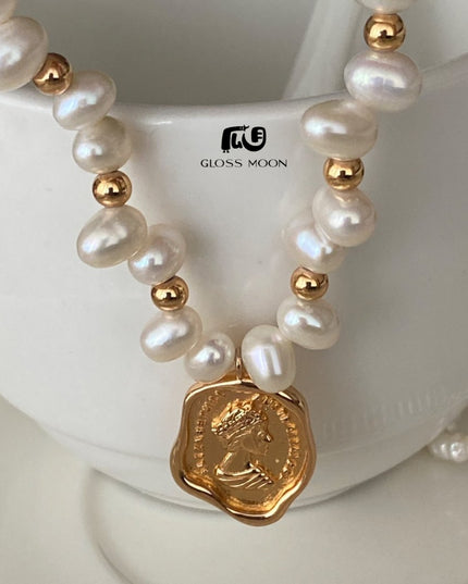 Gloss Moon Fresh Fashion Pearl Stone-Shaped Pearl Chain Queen Tag Necklace High-End Design Feminine Temperament