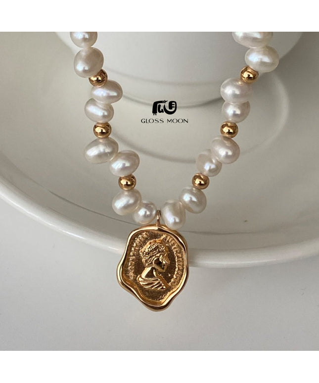 Glossmoon Fresh Fashion Pearl Stone-Shaped Pearl Chain Queen Tag Necklace High-End Design Feminine Temperament