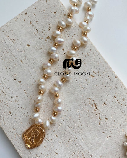Gloss Moon Fresh Fashion Pearl Stone-Shaped Pearl Chain Queen Tag Necklace High-End Design Feminine Temperament